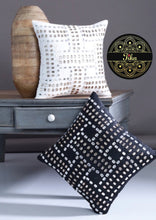 Load image into Gallery viewer, Black &amp; White Embellished Stone