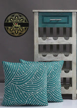 Load image into Gallery viewer, Teal Shell Embellished Sequins