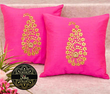 Load image into Gallery viewer, Paisley Fuchsia